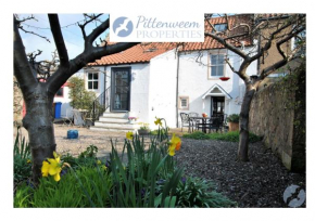 Woods Neuk-stunning character cottage East Neuk